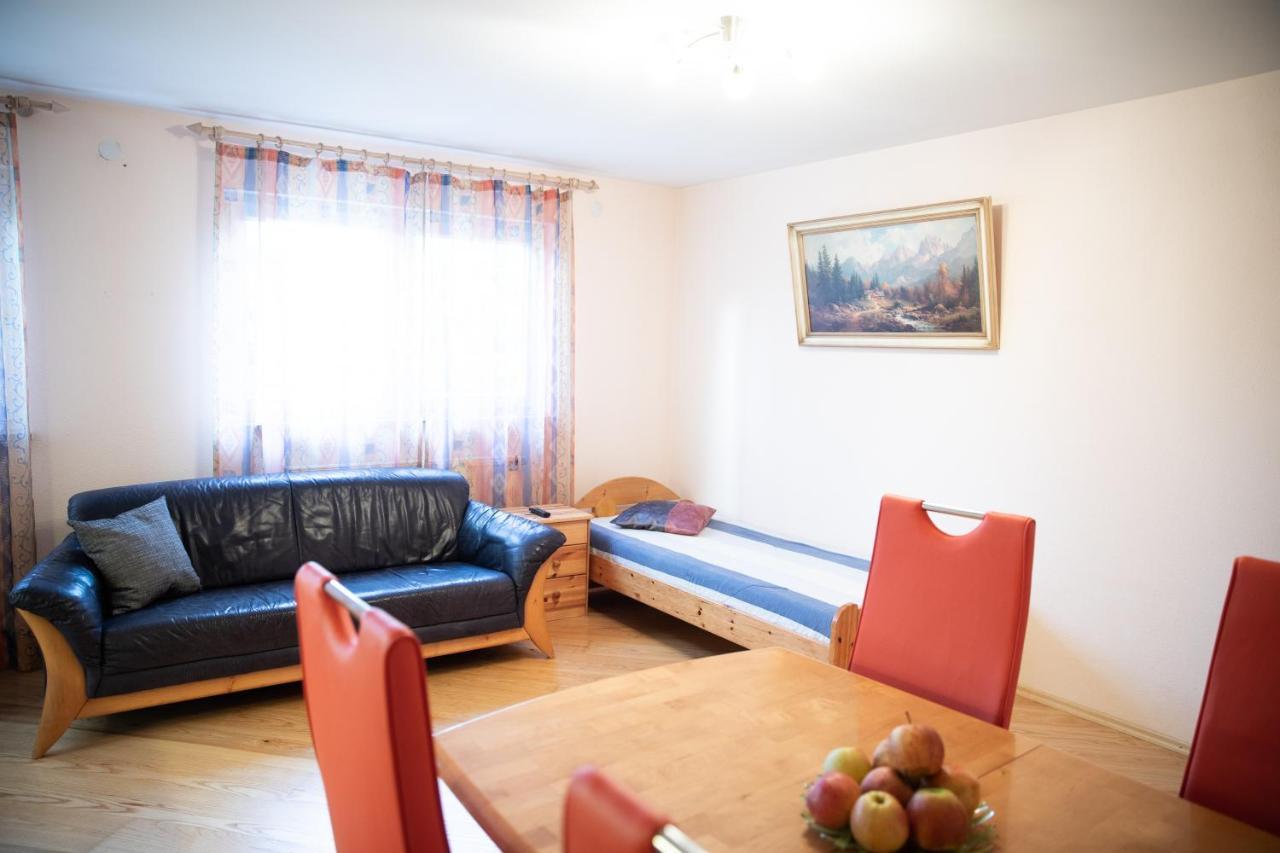 Ferienwohnung "Johann" Meckenbeuren Exterior foto