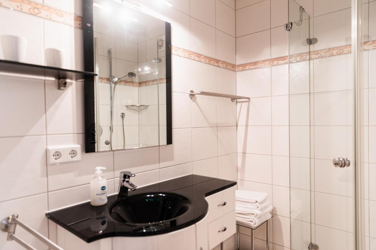 Ferienwohnung "Johann" Meckenbeuren Exterior foto
